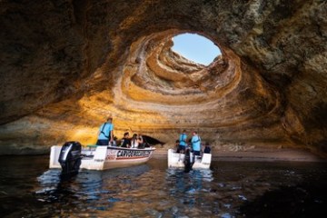 a small boat in a body of water